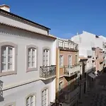 Rua Conselheiro Joaquim Machado Apartment